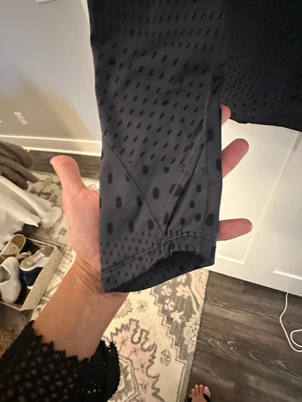 Under Armor base layer with - Picture 5 of 8